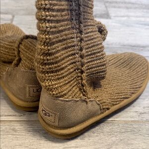 UGG Women’s Brown Knit Sweater Boots Tall Size 8